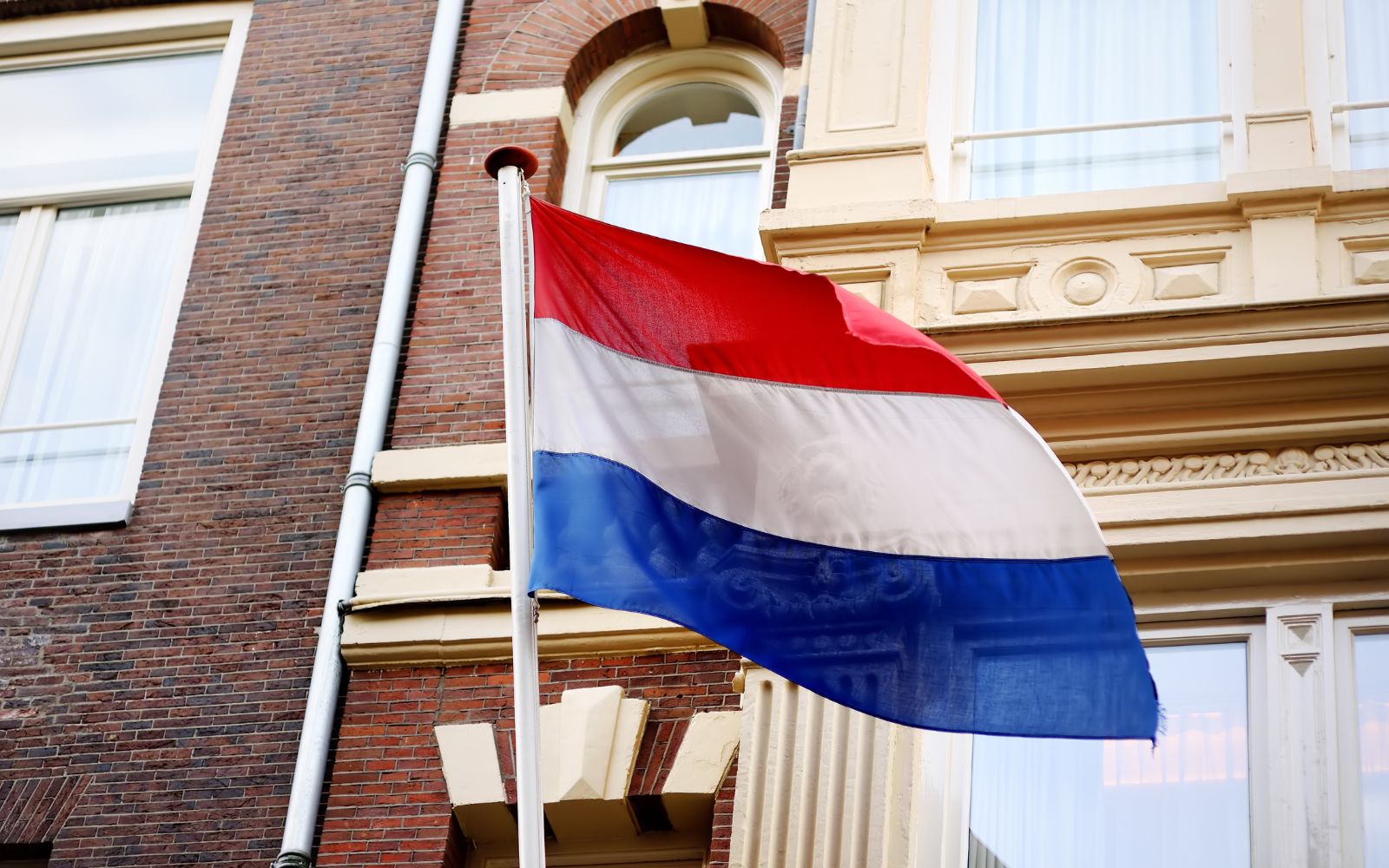 Dutch Gambling Regulator Condemns Unlicensed Operators for Evading Enforcement Dutch Gambling Regulator Condemns Unlicensed Operators for Evading Enforcement